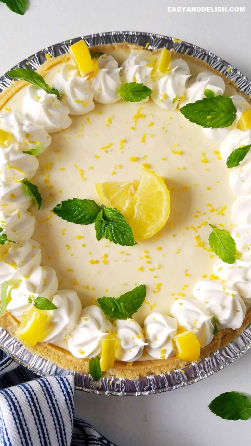 Easy Lemon Pie With Condensed Milk Lemon Icebox Pie Easy And Delish 8443