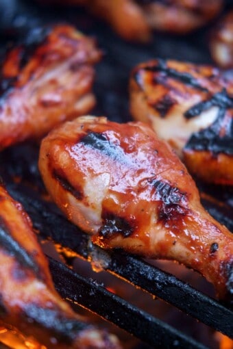 Grilled Chicken Legs (Drumsticks) with Bacon - Easy and Delish