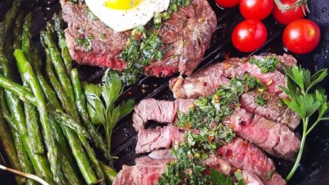 Bife à Cavalo (Steak and Eggs Recipe)