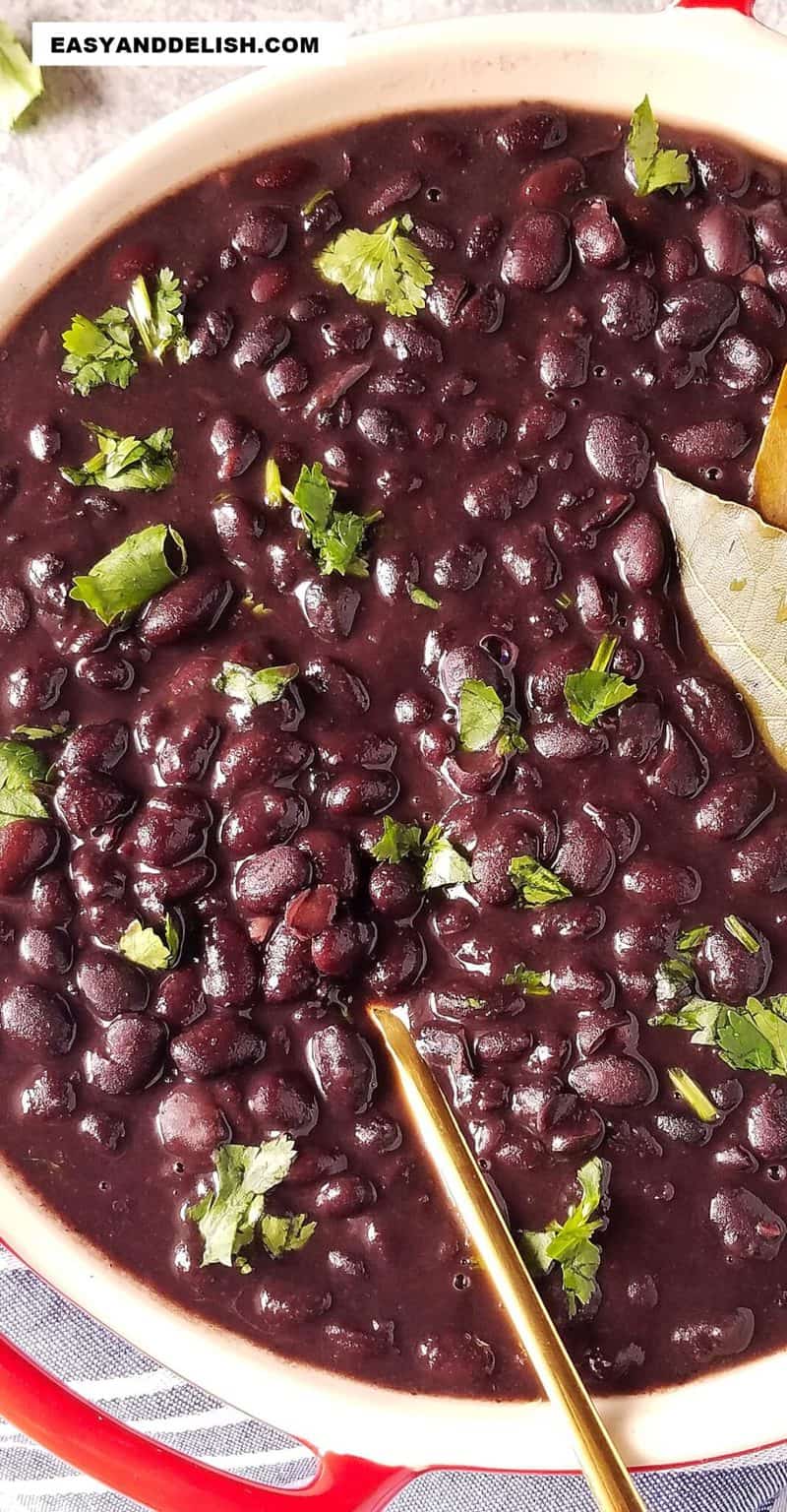 How to Make Black Beans (2 Ways) - Easy and Delish