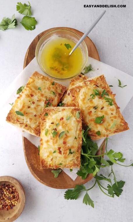 Air Fryer Garlic Bread - Easy and Delish