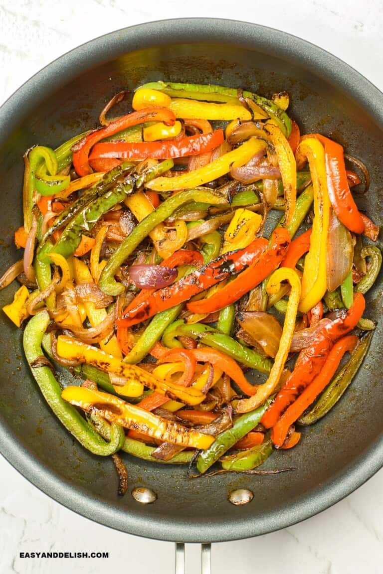 Keto Chicken Fajitas (Skillet or Sheet Pan) - Easy and Delish